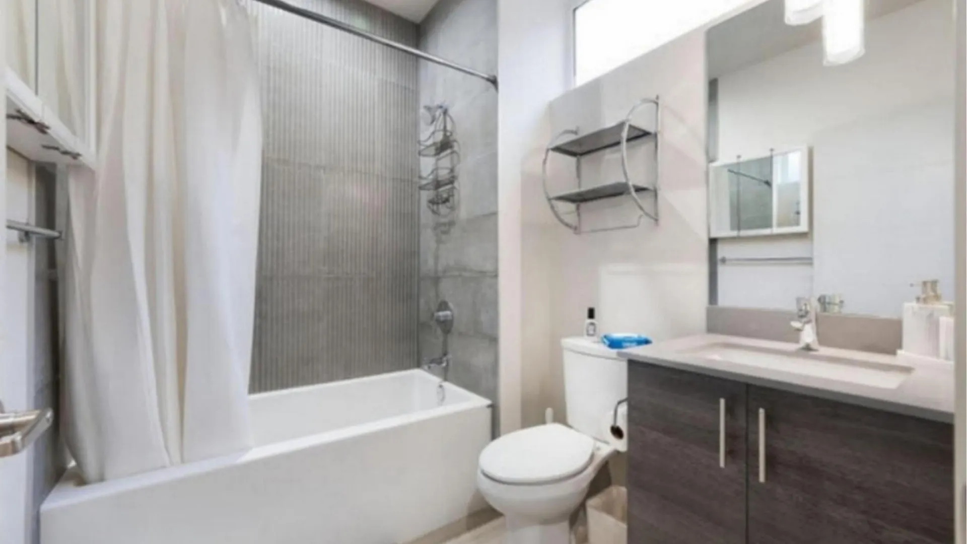 Private Room In Shared Home: The Canal 15A By Betterstay Seattle