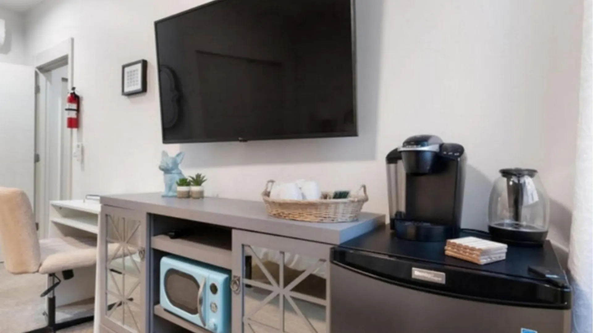 Private Room In Shared Home: The Canal 15A By Betterstay Seattle