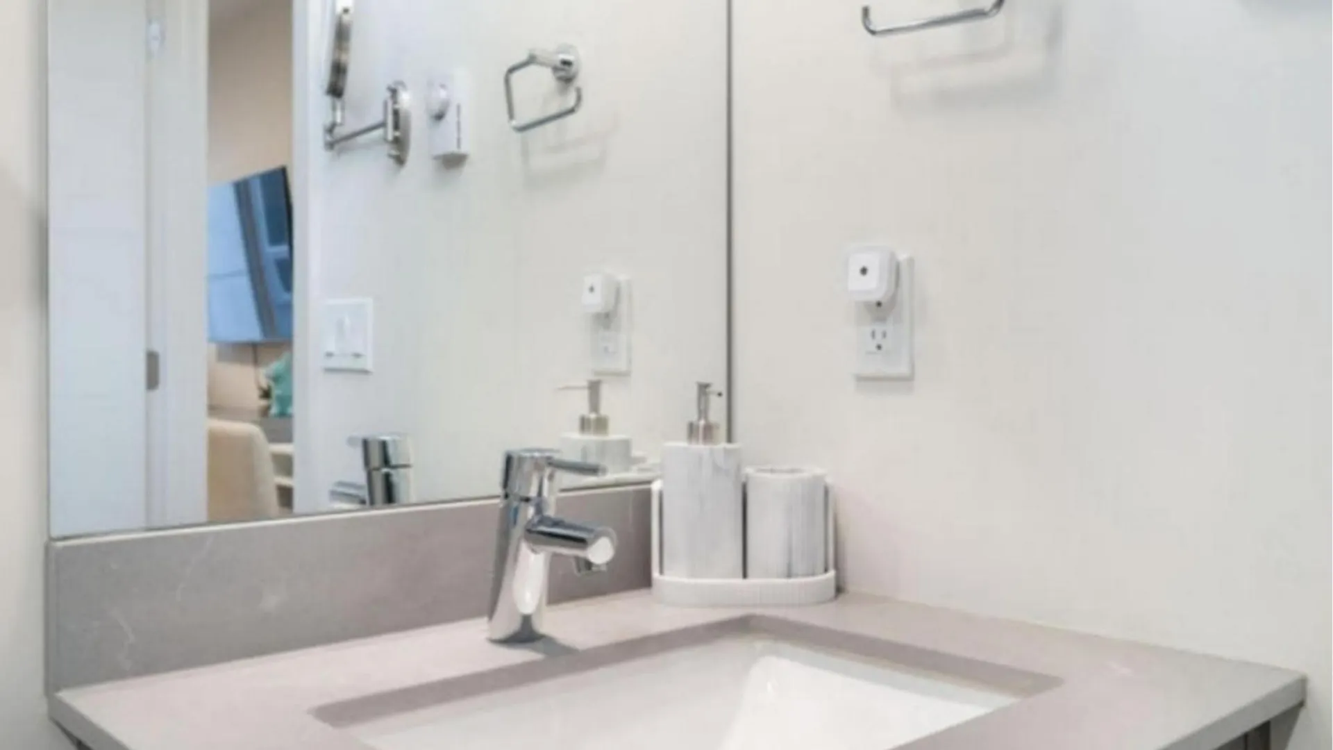 Private Room In Shared Home: The Canal 15A By Betterstay Seattle United States
